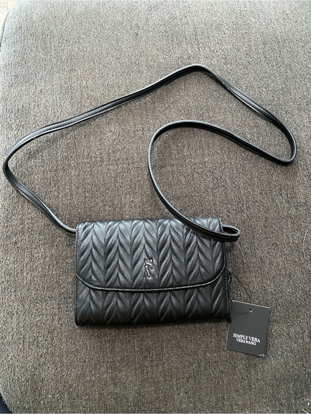 Simply Vera Vera Wang Black Quilted Crossbody Wallet Bag